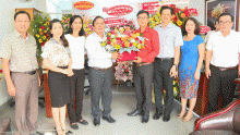 Lãnh đạo quận Ninh Kiều thăm và chúc mừng ngày báo chí