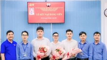 Tăng cường công tác kết nạp đảng viên là học sinh, sinh viên