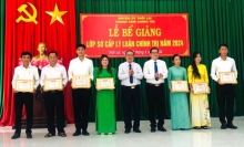 Thới Lai: 68 học viên hoàn thành Lớp Sơ cấp lý luận chính trị