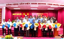 Ninh Kiều: Công bố các quyết định về công tác cán bộ