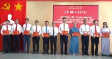 76 học viên được nhận Bằng tốt nghiệp Trung cấp lý luận chính trị