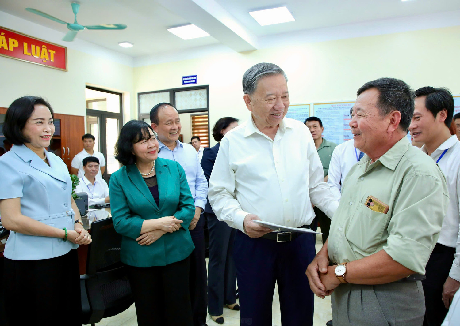24 7Tongbithukiemtrachinhquyen